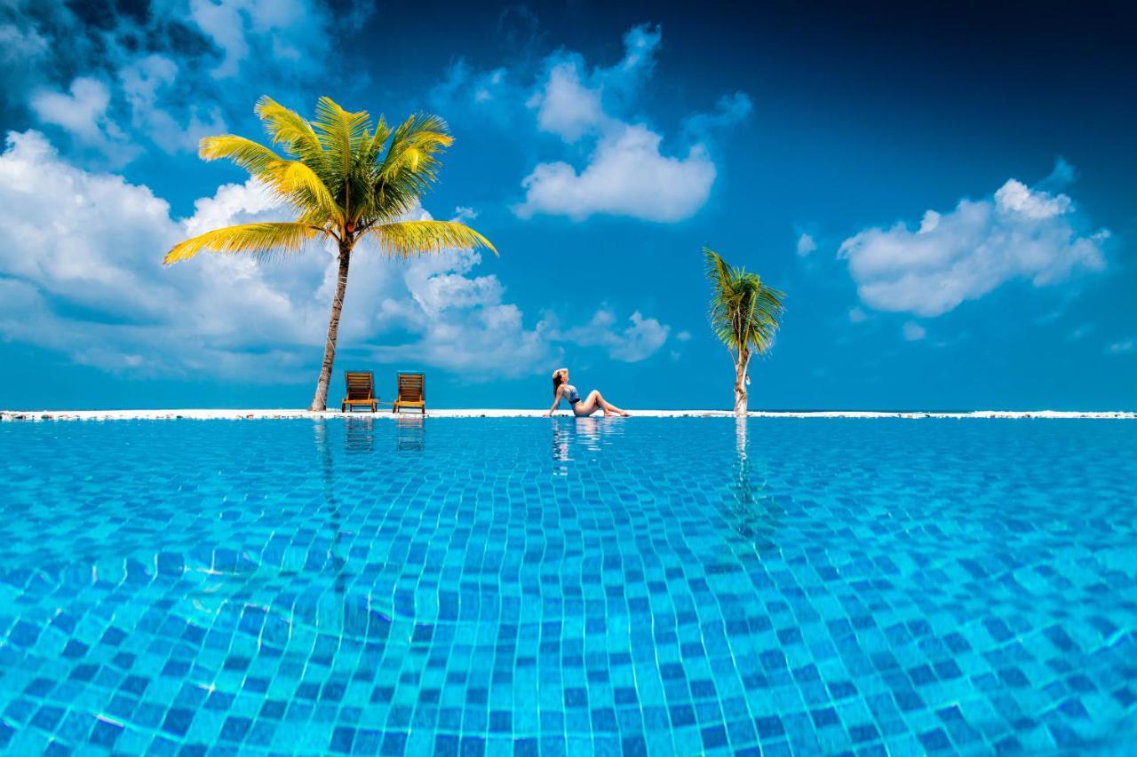 South Palm Resort Maldives With First-Ever Floating Spa Addu City Eksteriør billede