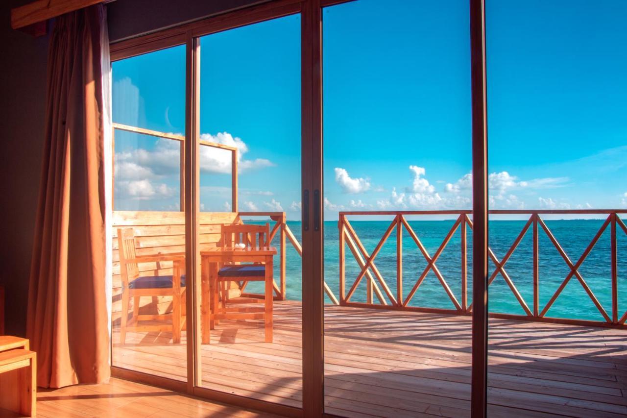 South Palm Resort Maldives With First-Ever Floating Spa Addu City Værelse billede