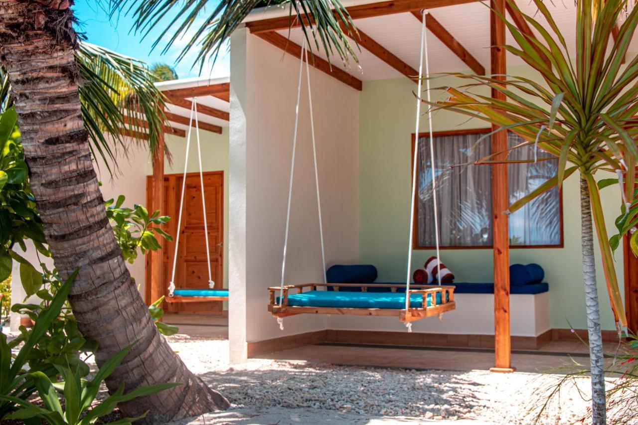 South Palm Resort Maldives With First-Ever Floating Spa Addu City Værelse billede