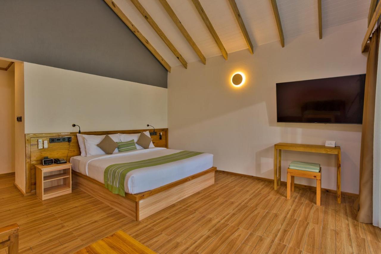 South Palm Resort Maldives With First-Ever Floating Spa Addu City Eksteriør billede