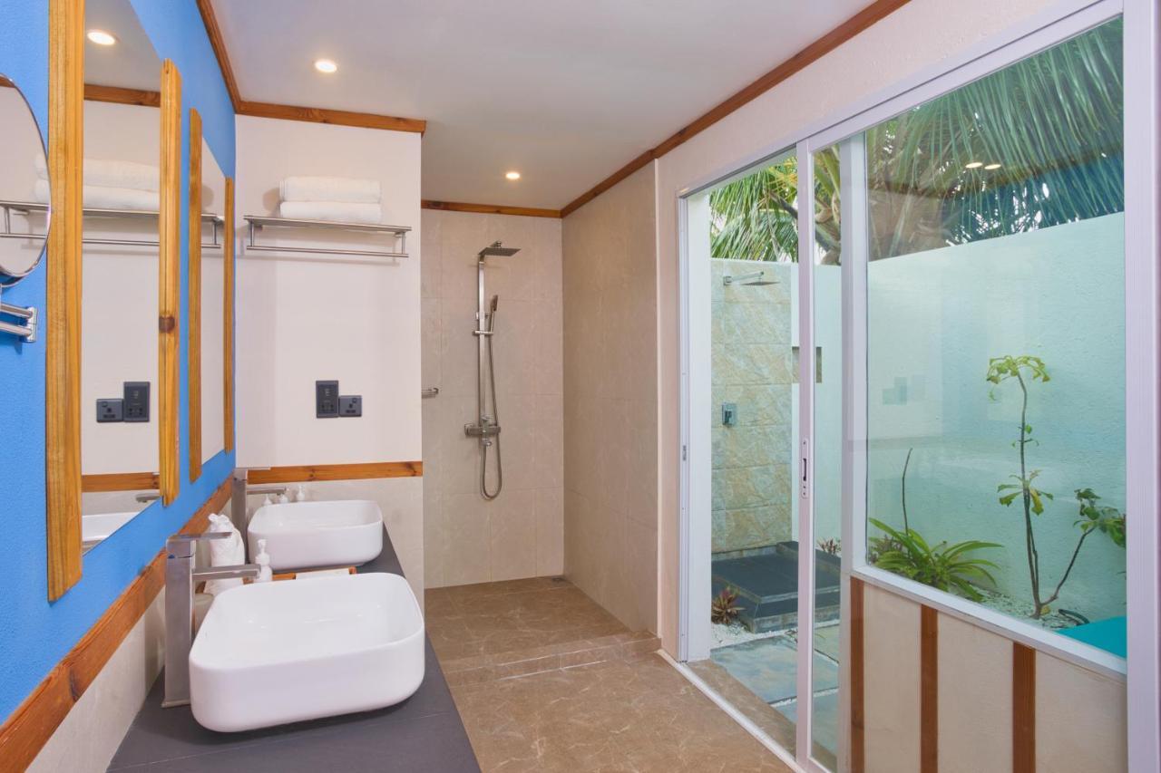 South Palm Resort Maldives With First-Ever Floating Spa Addu City Eksteriør billede